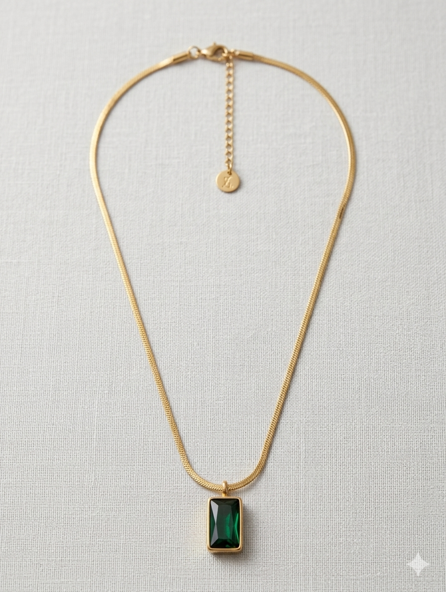 Collana con smeraldo